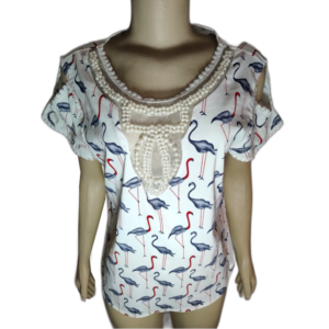 Blusa Feminina Estampa Flamingos Detalhes Perolas