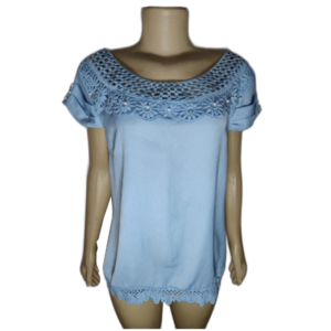 Blusa Feminina Manga Curta Azul Detalhes Renda